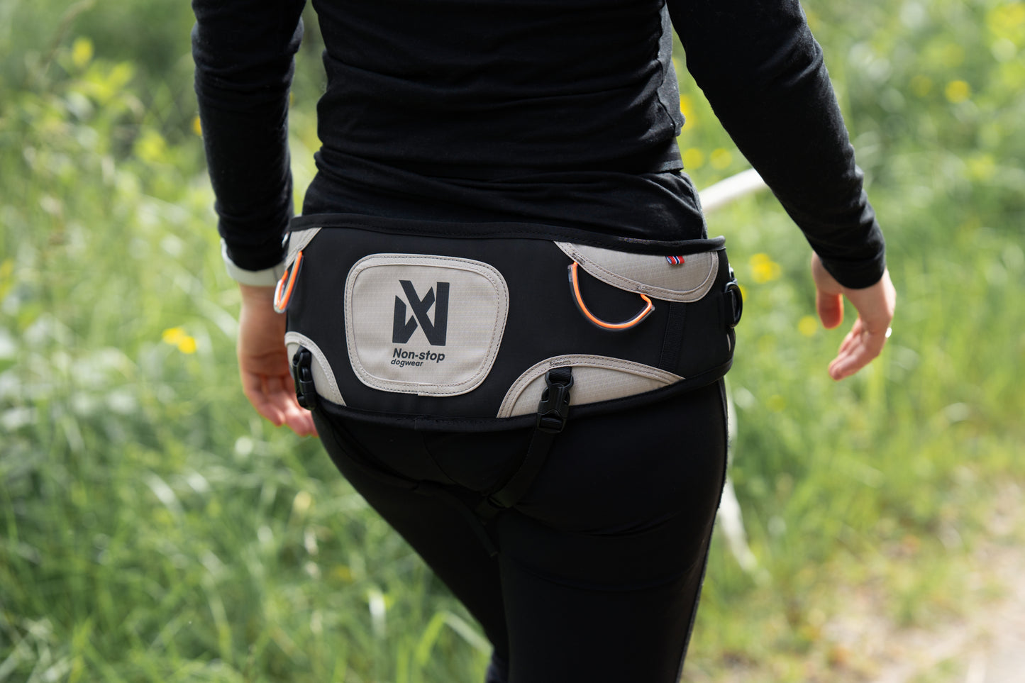 Person wearing the Explore Belt whilst on a walk.
